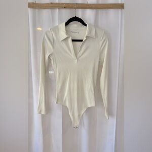 Cream Abercrombie Ribbed Bodysuit. Size Medium
